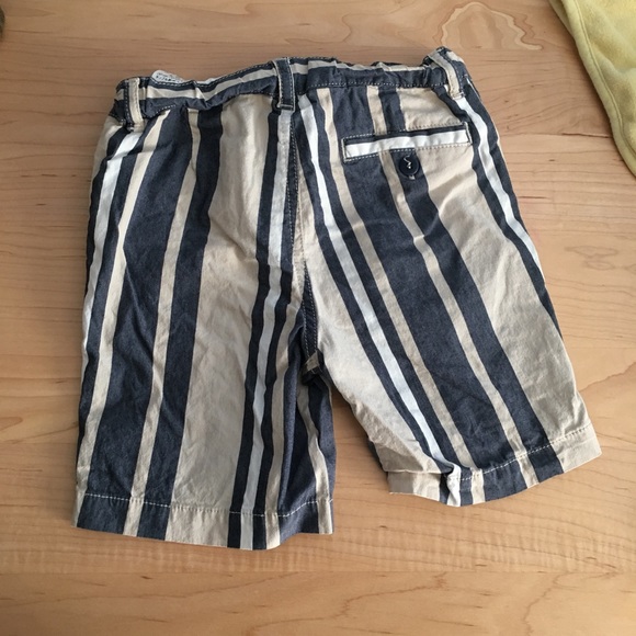 Practically new Il Gufo shorts - Picture 3 of 3